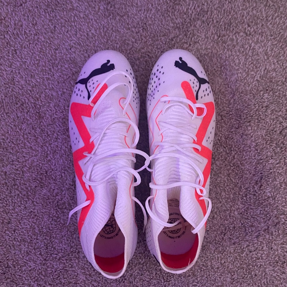 Puma White and Pink Soccer Cleats